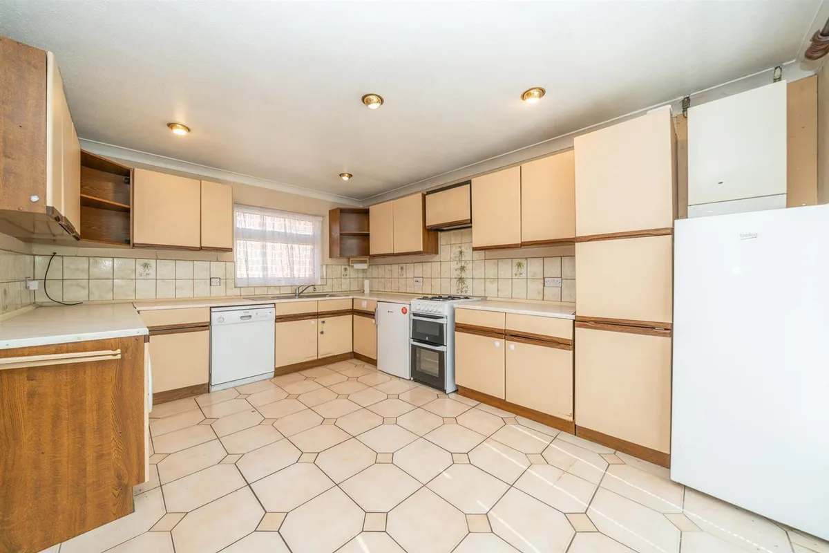 Hunting Gate, Hemel Hempstead, Hertfordshire, HP2 6NX
