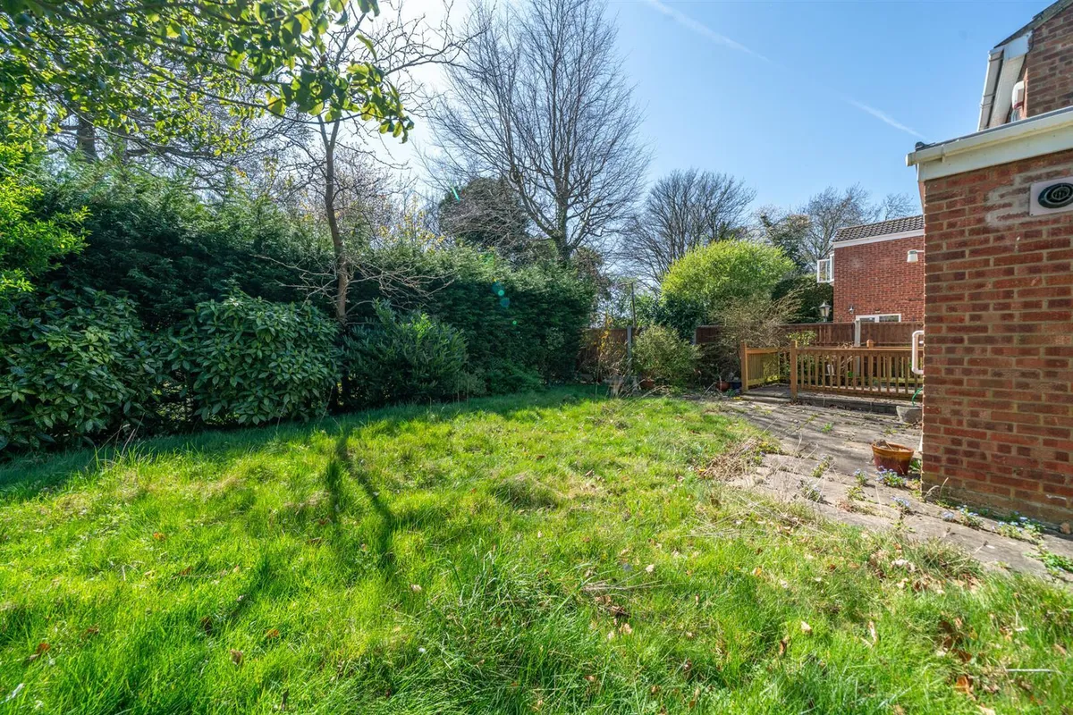 Hunting Gate, Hemel Hempstead, Hertfordshire, HP2 6NX