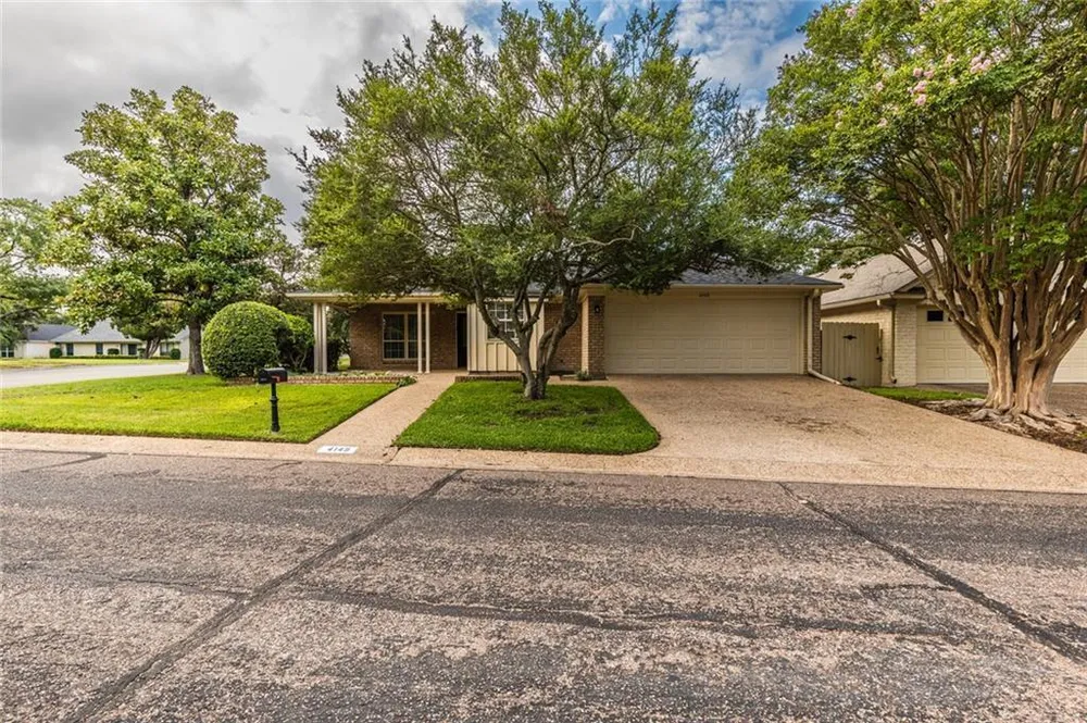 4145 Westchester Dr, Waco, TX 76710
