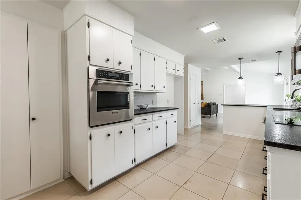 4145 Westchester Dr, Waco, TX 76710