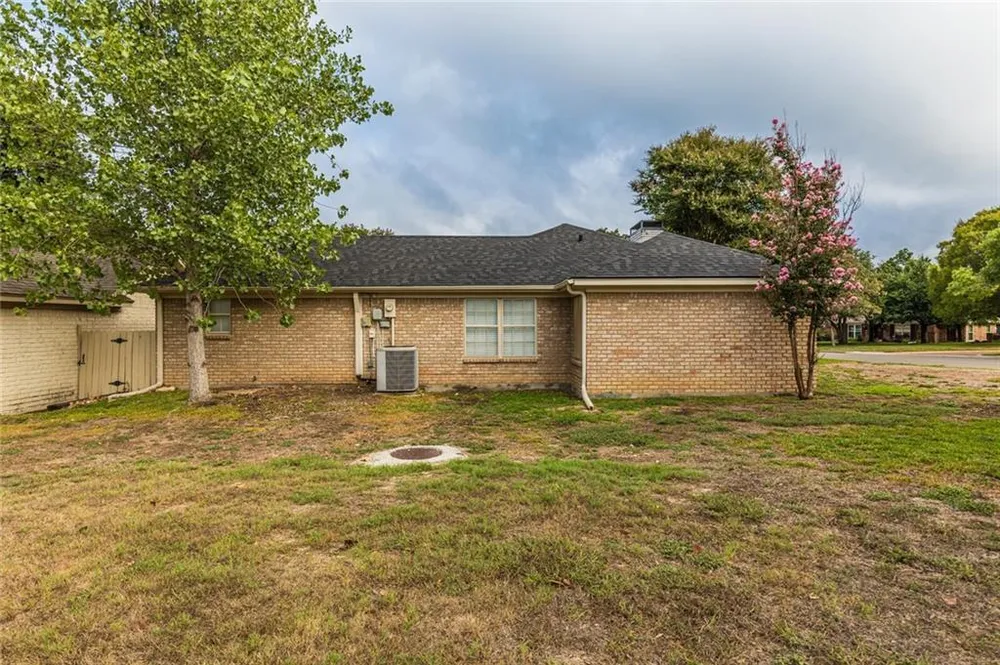 4145 Westchester Dr, Waco, TX 76710