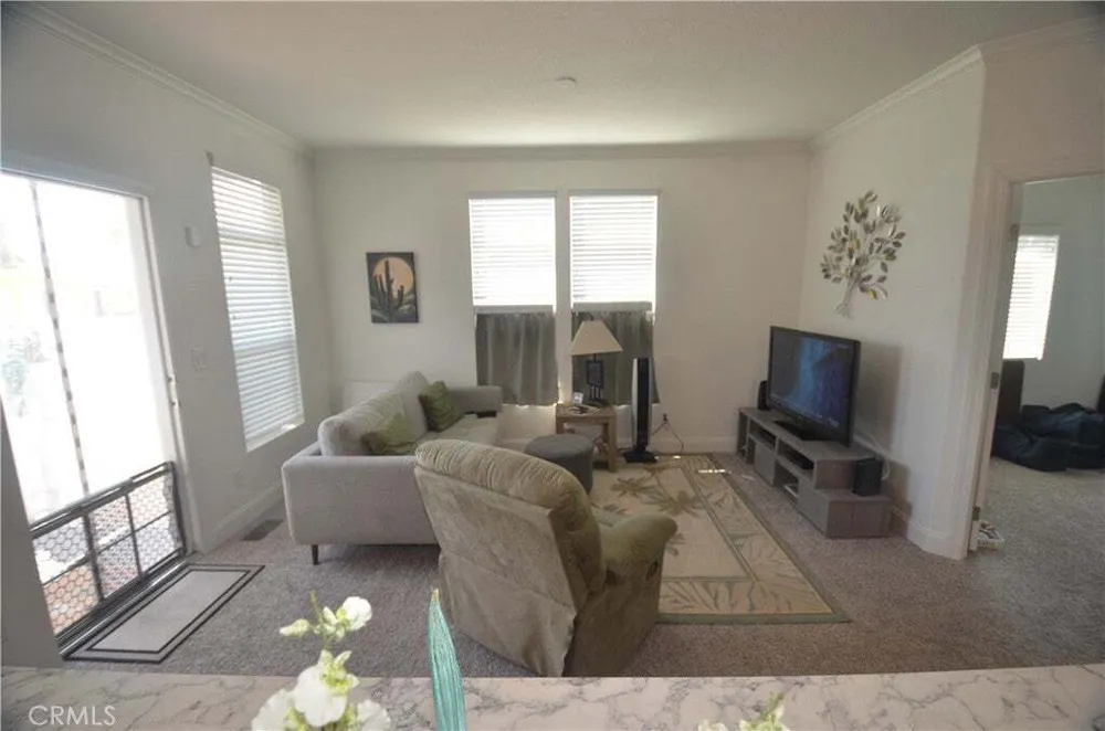 21001 Plummer St, Chatsworth, CA 91311
