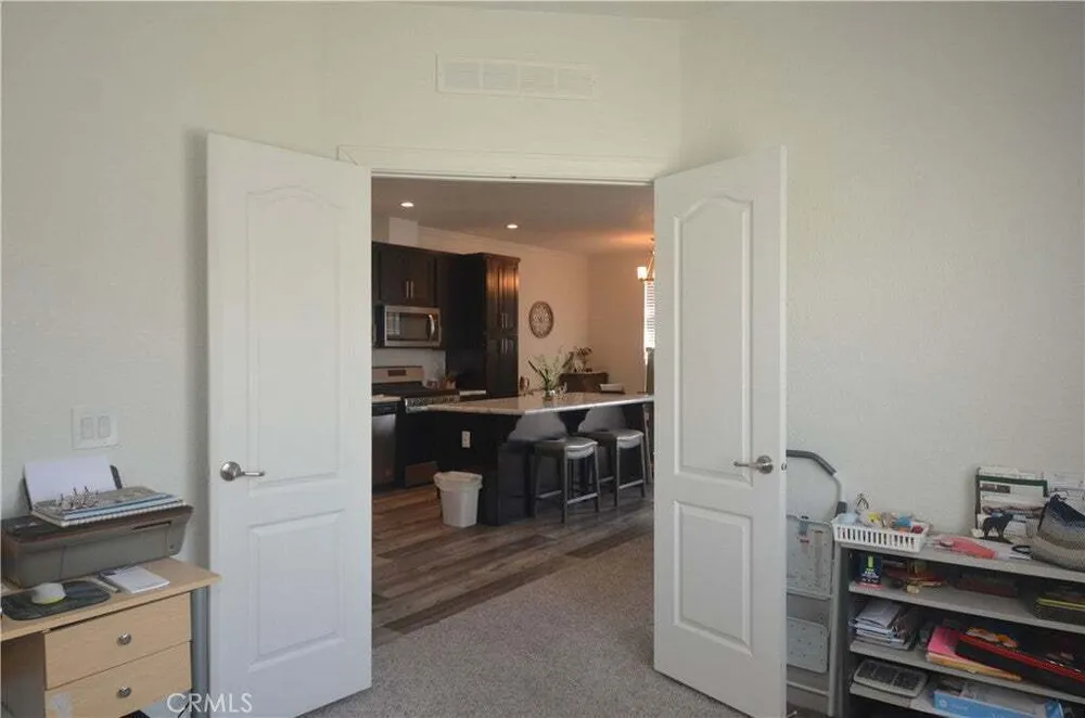 21001 Plummer St, Chatsworth, CA 91311