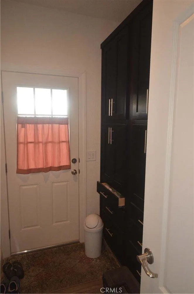 21001 Plummer St, Chatsworth, CA 91311