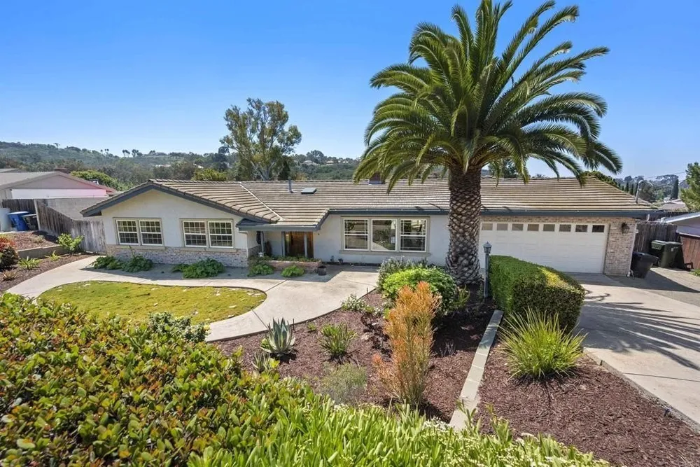 230 Camino Elevado, Bonita, CA 91902