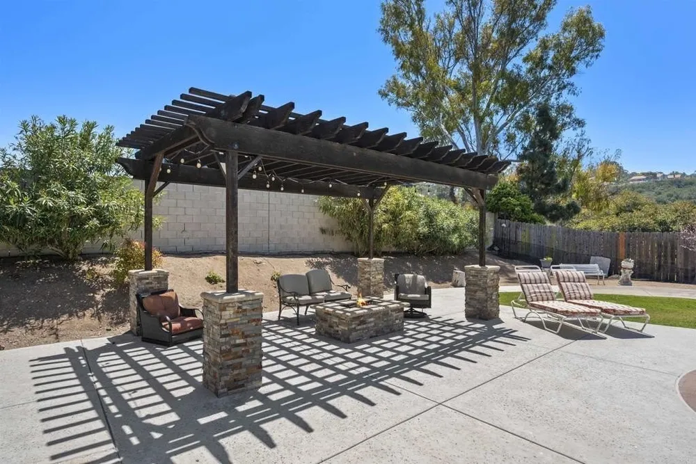 230 Camino Elevado, Bonita, CA 91902