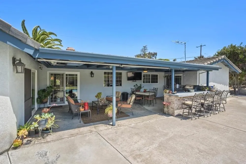 230 Camino Elevado, Bonita, CA 91902