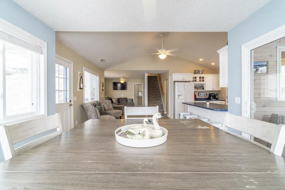 75 Lane 460 Jimmerson Lk, Fremont, IN 46737