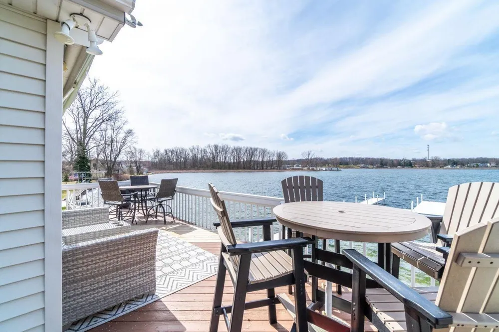 75 Lane 460 Jimmerson Lk, Fremont, IN 46737