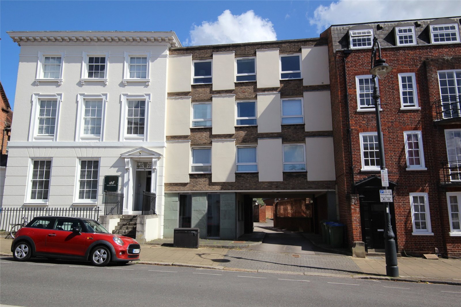 Whittington Court, High Street, Fareham, Hampshire, PO16 Image 1
