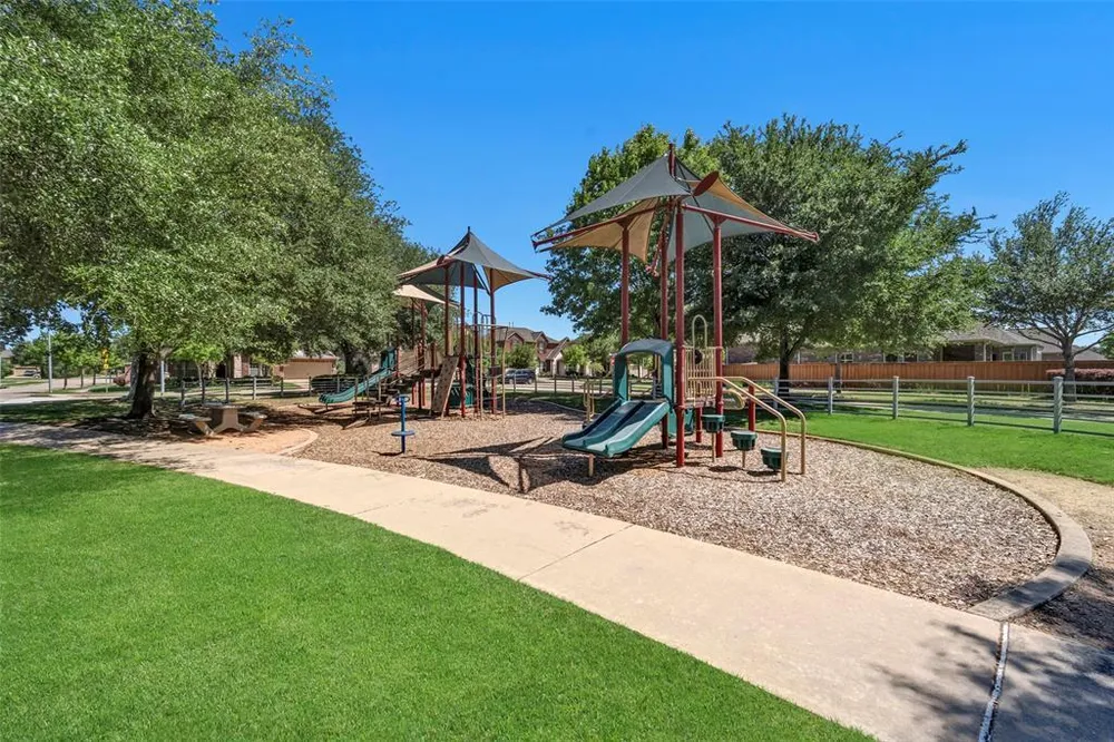 17638 Cleeves Dr, Richmond, TX 77407