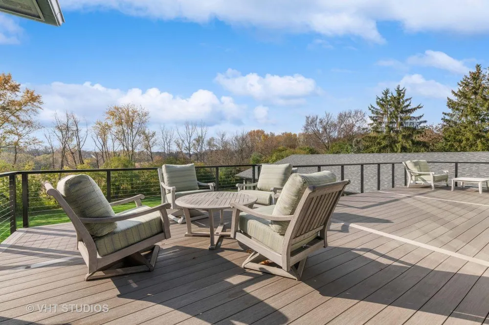 26153 W Cuba Rd, Barrington, IL 60010