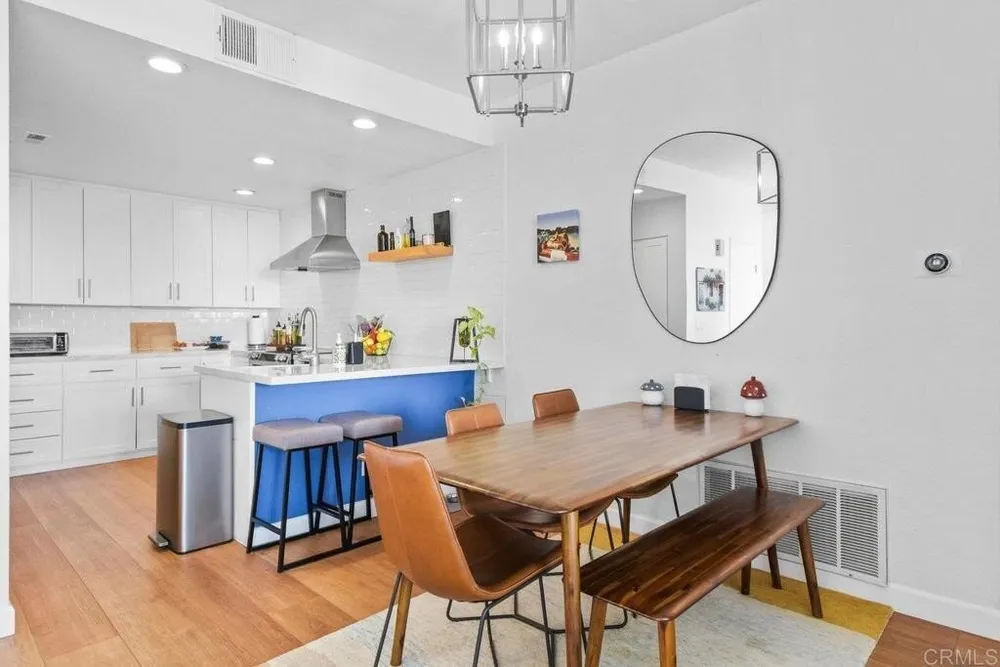 2445 Brant St, San Diego, CA 92101
