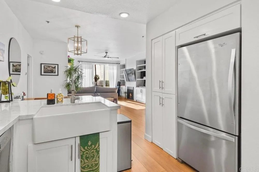 2445 Brant St, San Diego, CA 92101