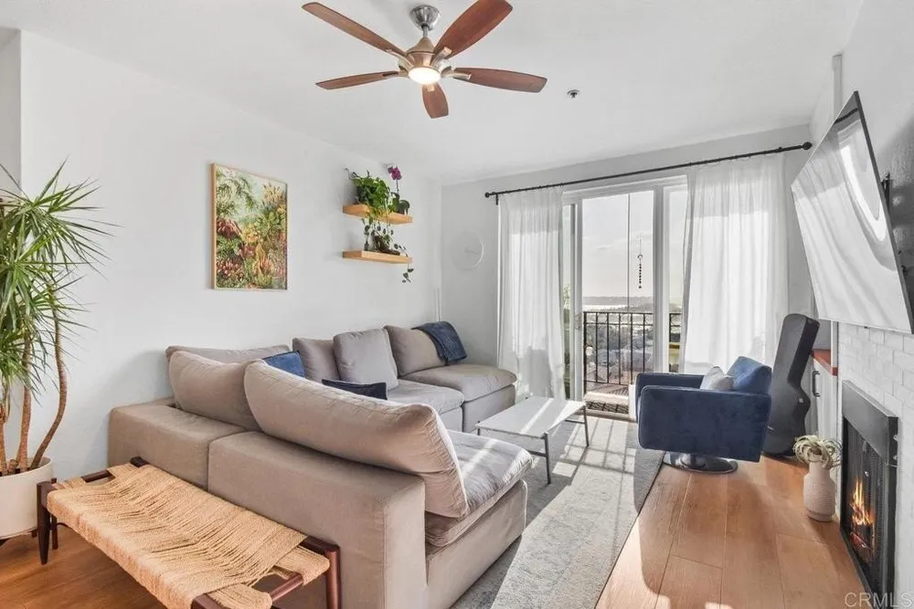 2445 Brant St, San Diego, CA 92101