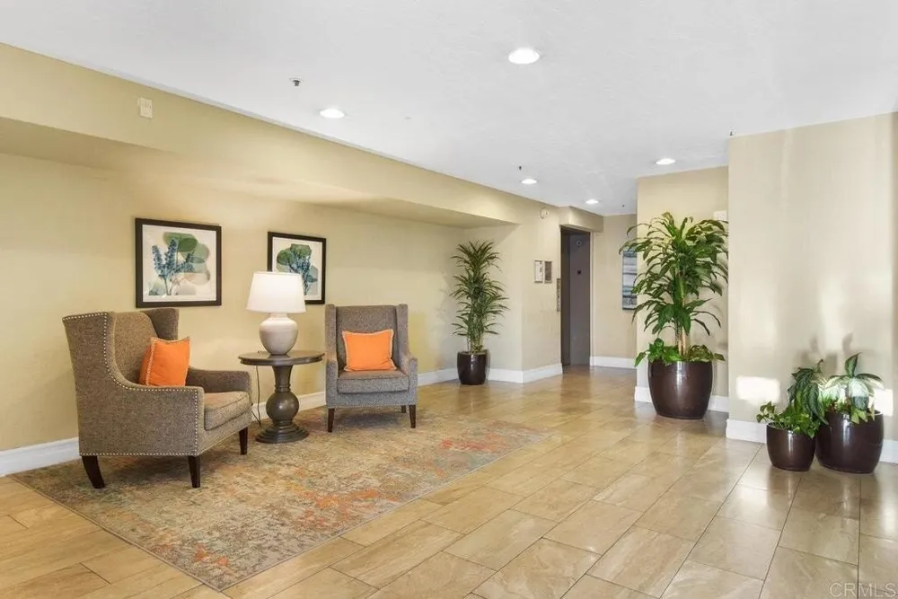 2445 Brant St, San Diego, CA 92101
