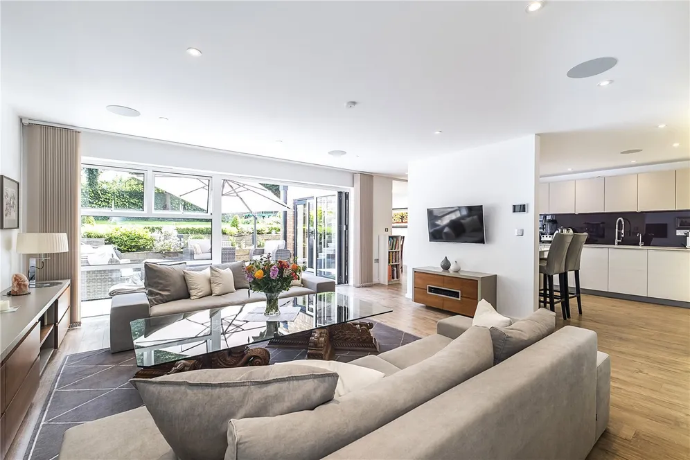 Corkran Road, Surbiton, KT6 photo 16