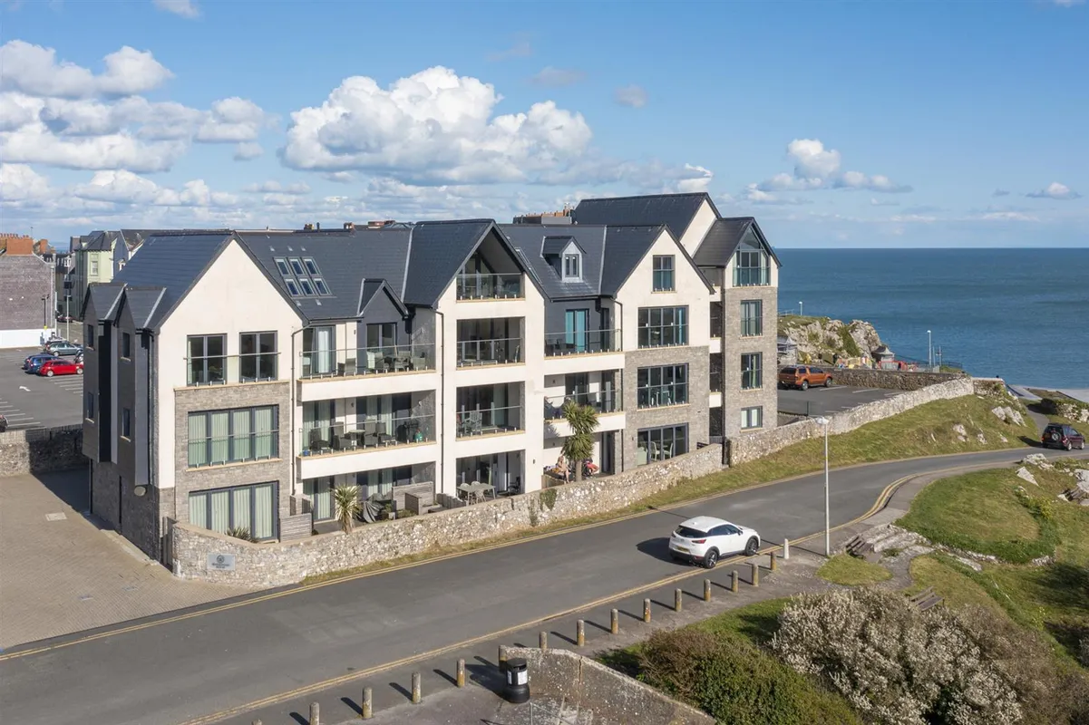 Waterstone House, Tenby