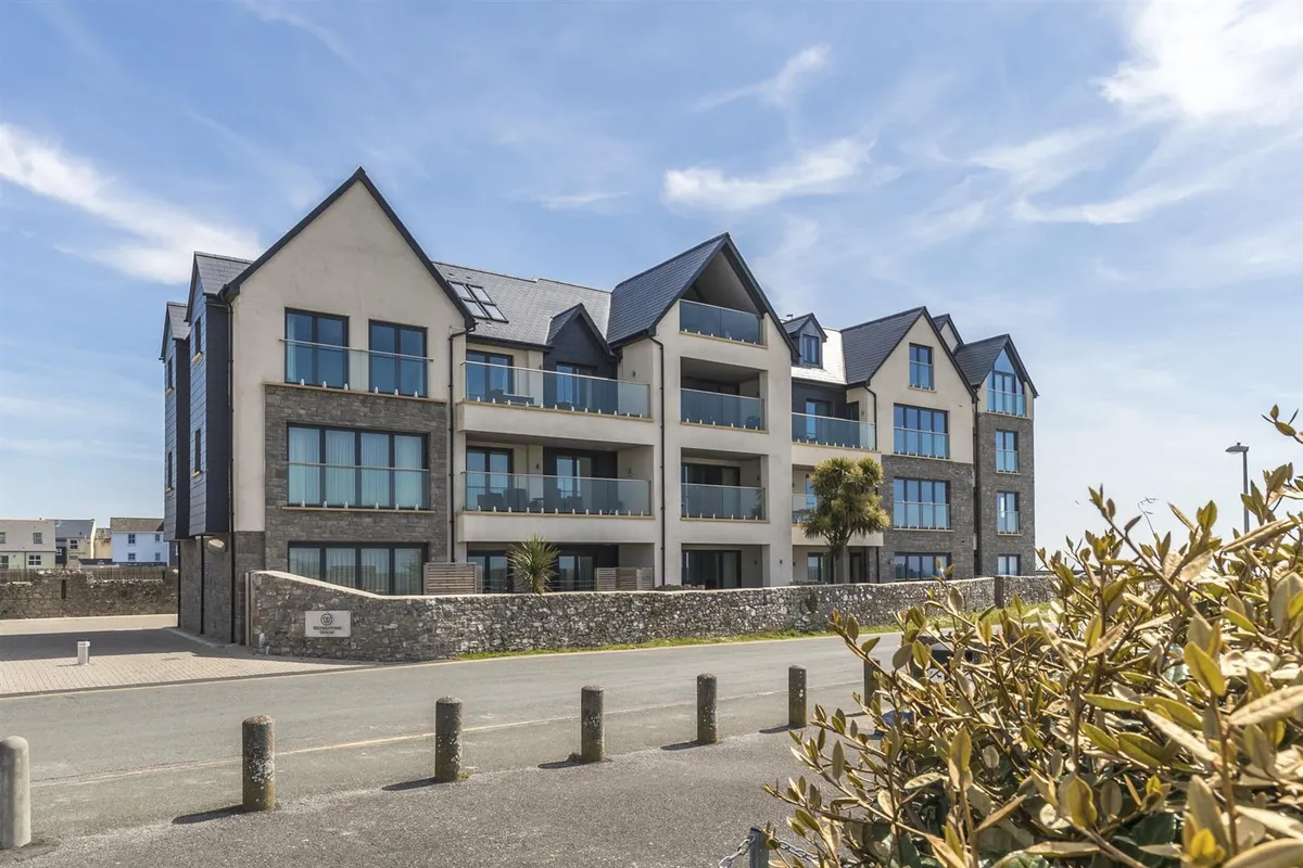 Waterstone House, Tenby