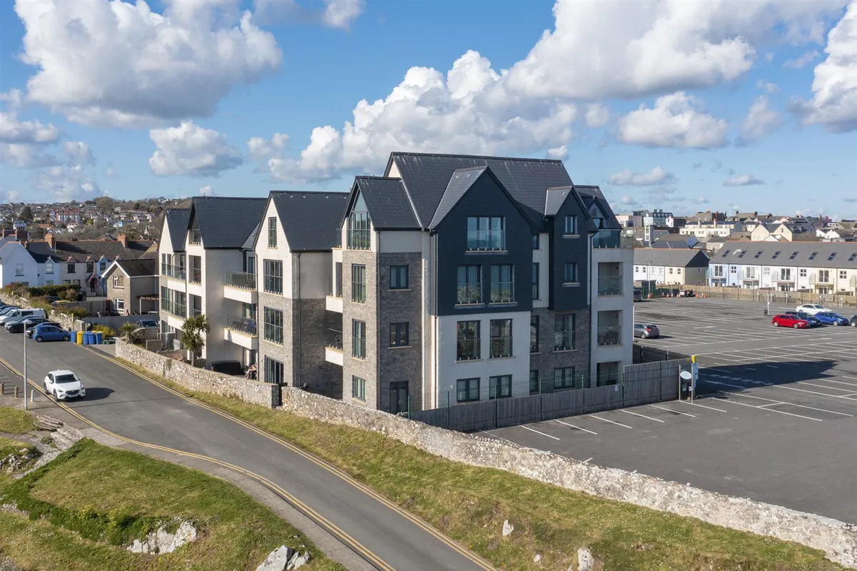 Waterstone House, Tenby