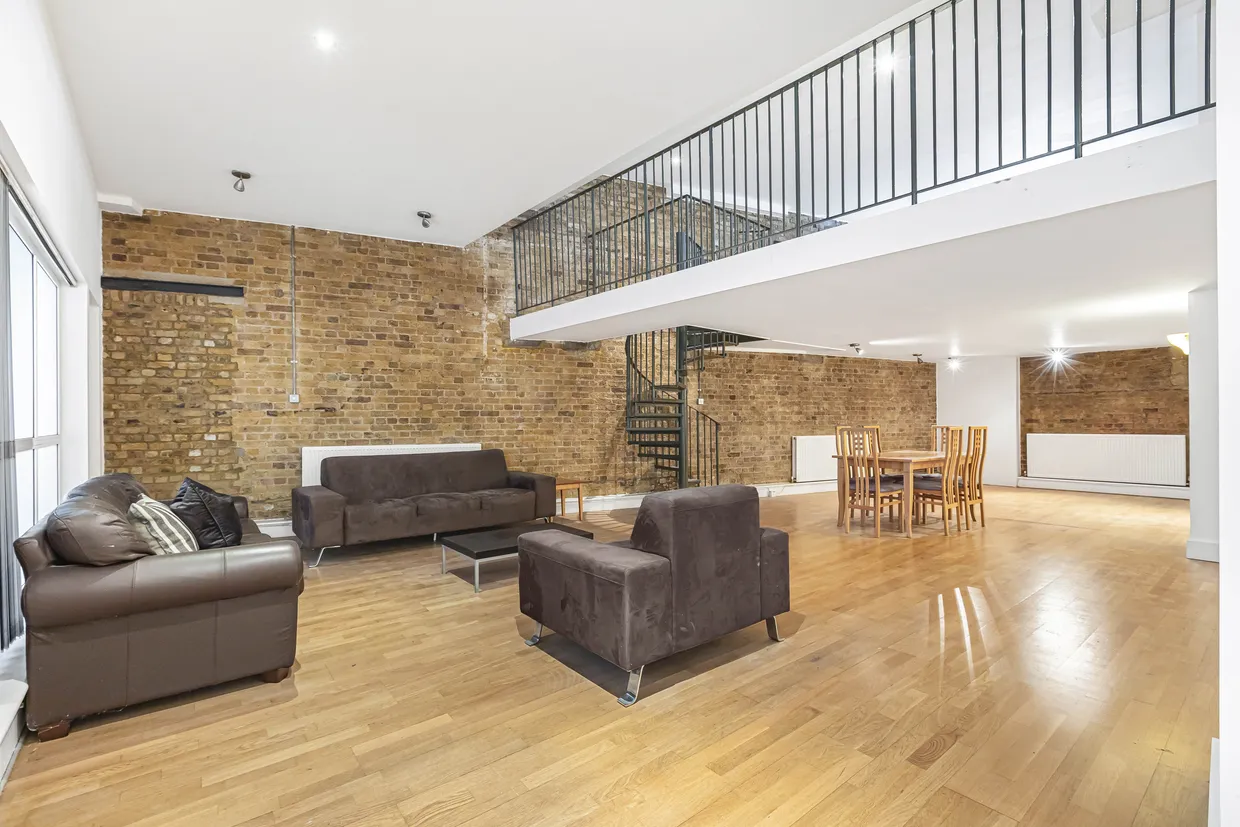 Gowers Walk, London, E1 photo 9