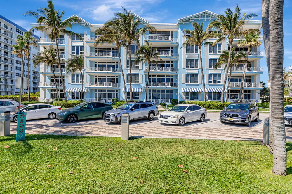 701 SE 21st Ave, Deerfield Beach, FL 33441