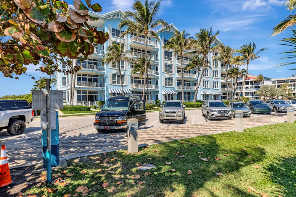 701 SE 21st Ave, Deerfield Beach, FL 33441