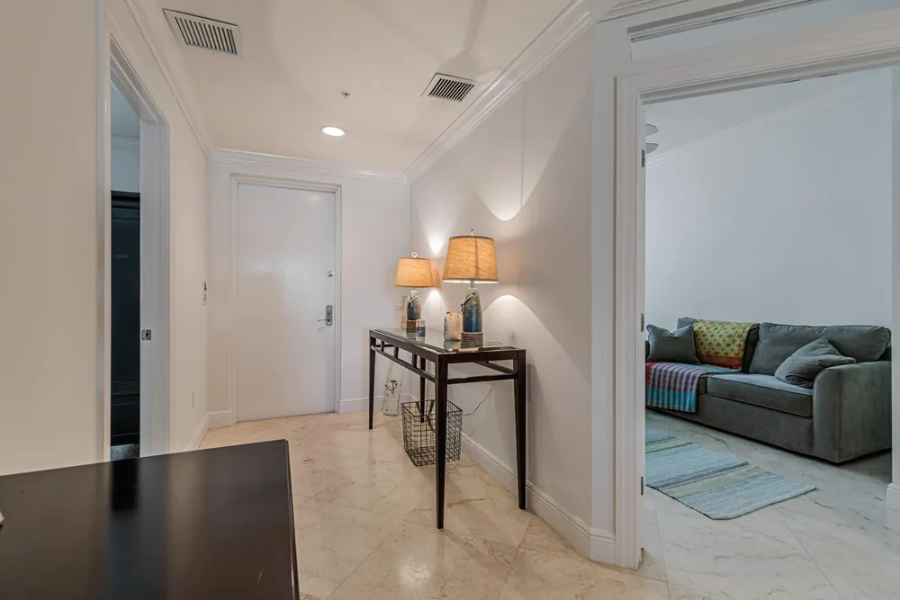 701 SE 21st Ave, Deerfield Beach, FL 33441