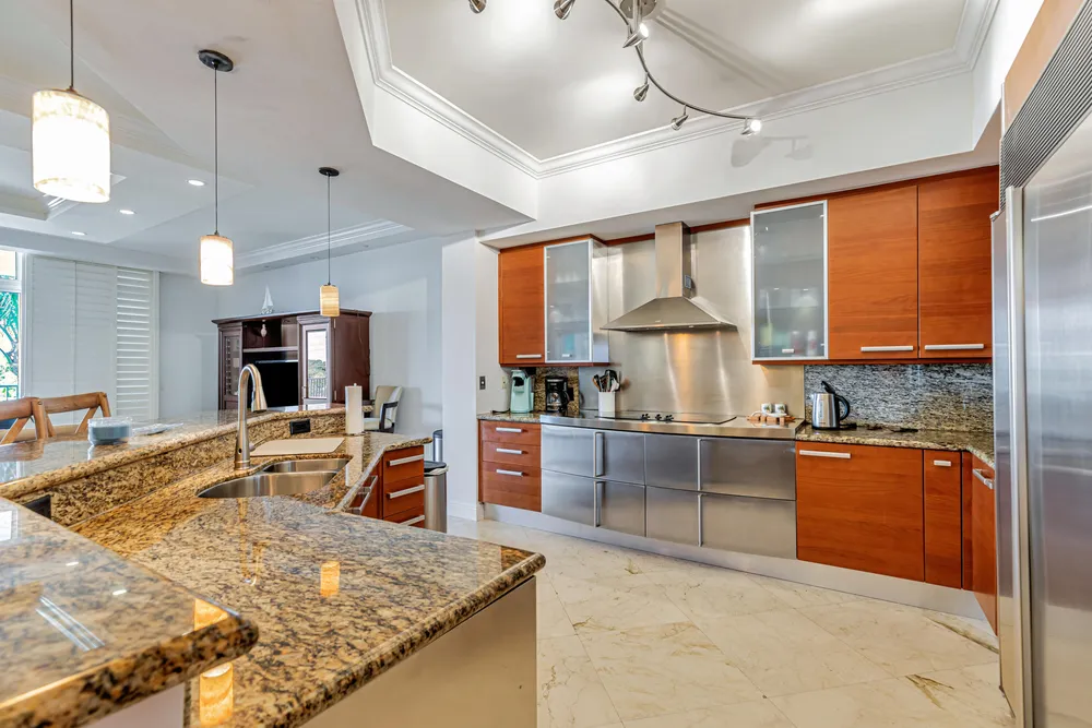 701 SE 21st Ave, Deerfield Beach, FL 33441