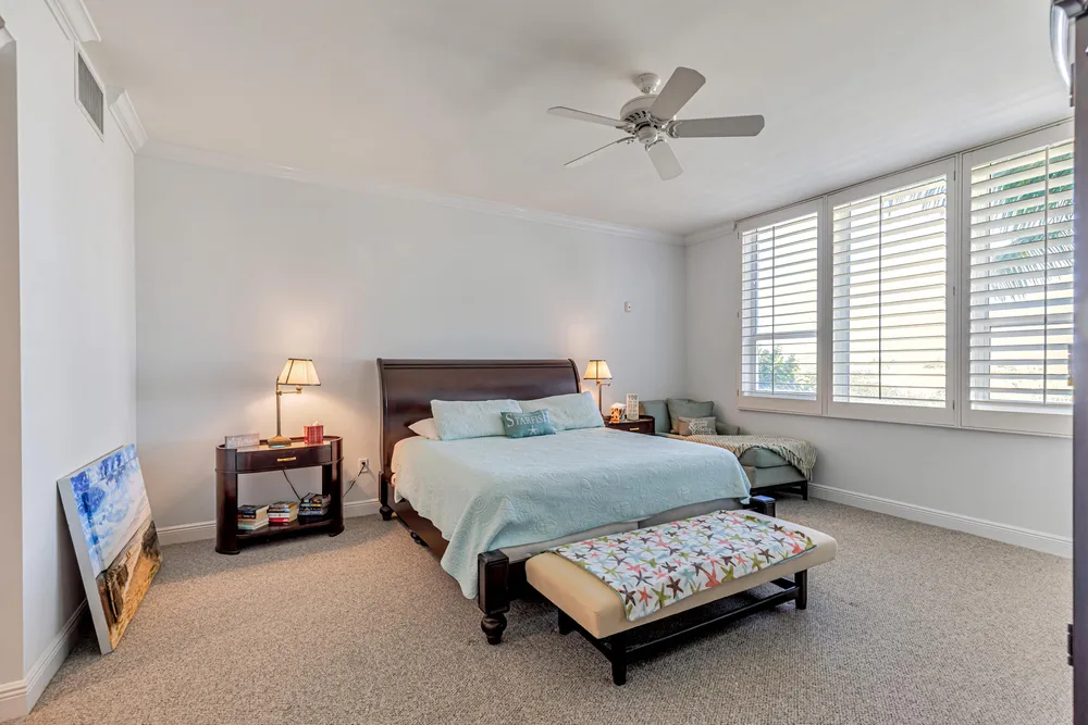 701 SE 21st Ave, Deerfield Beach, FL 33441
