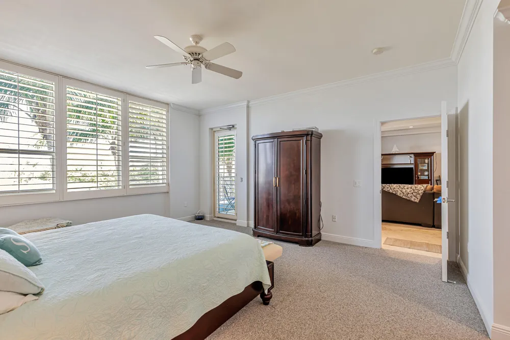 701 SE 21st Ave, Deerfield Beach, FL 33441