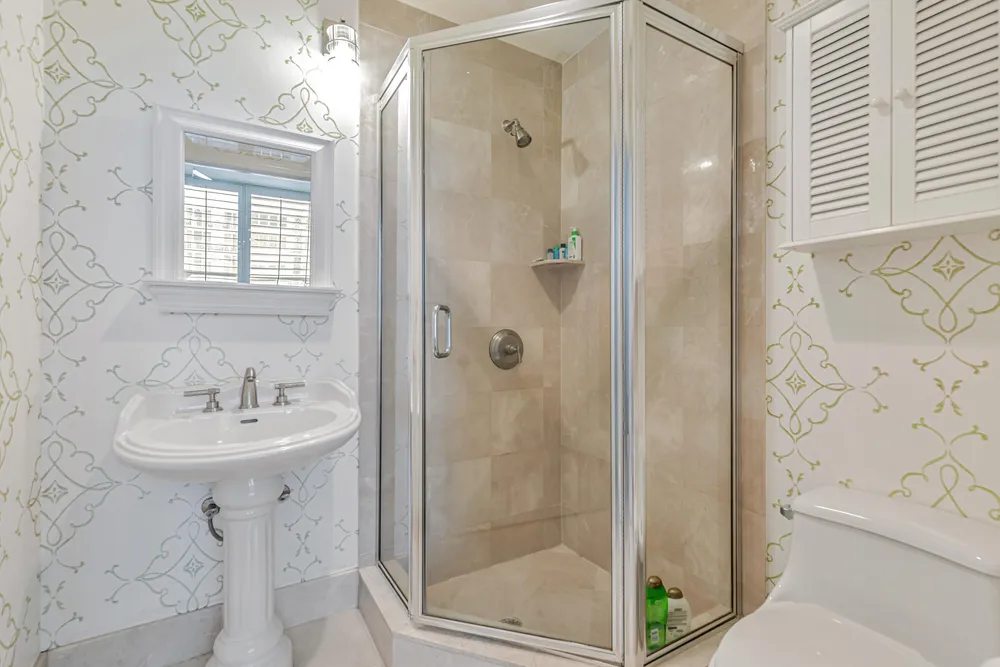 701 SE 21st Ave, Deerfield Beach, FL 33441