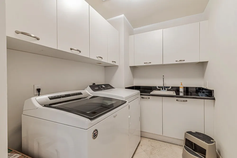 701 SE 21st Ave, Deerfield Beach, FL 33441