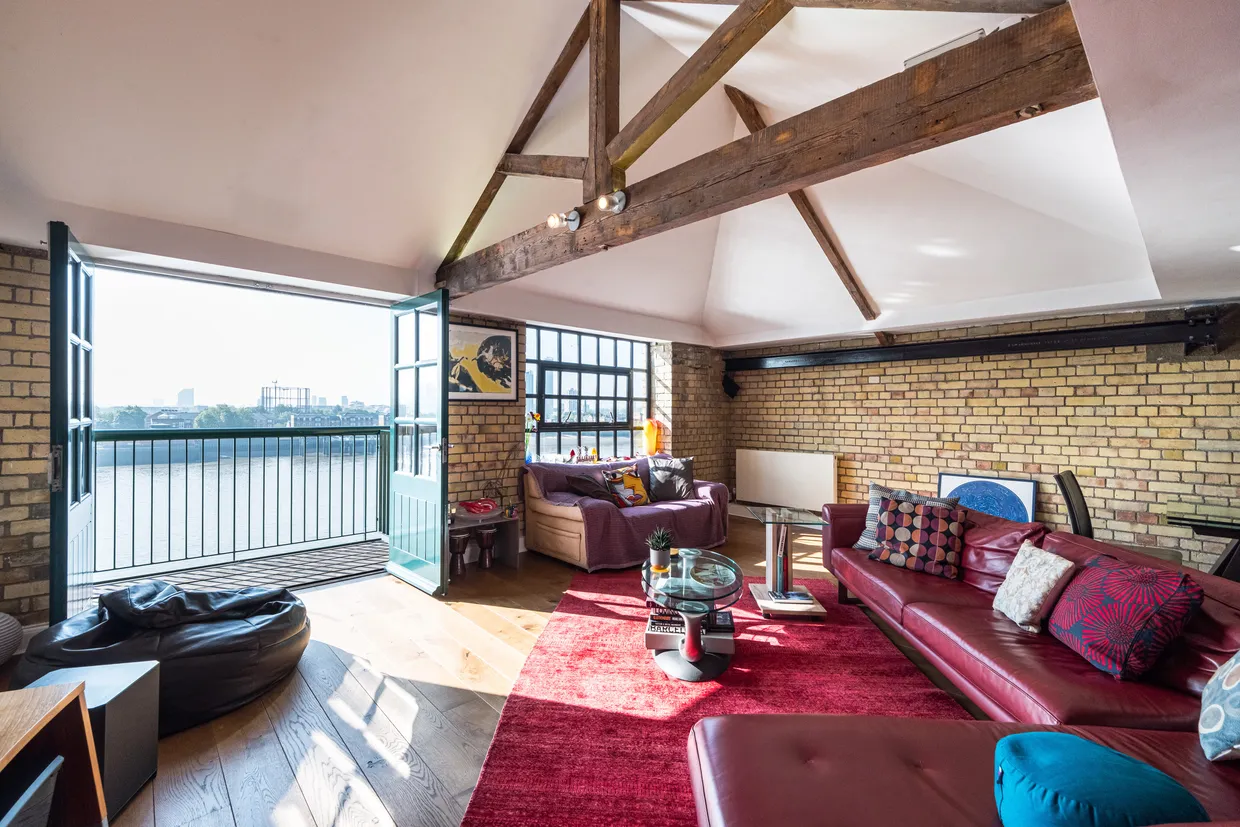 Wapping Wall, London, E1W photo 2
