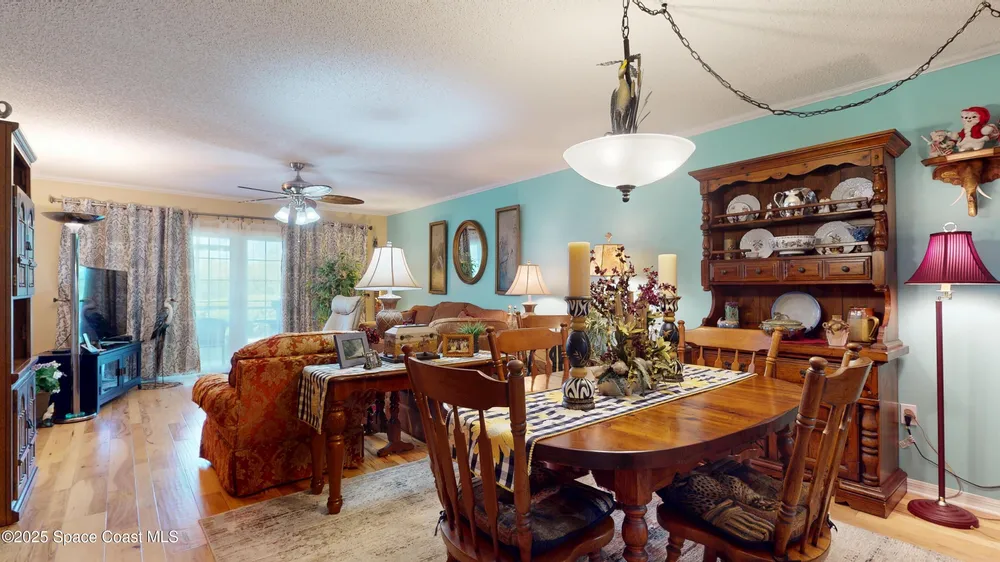 540 S Brevard Ave, Cocoa Beach, FL 32931