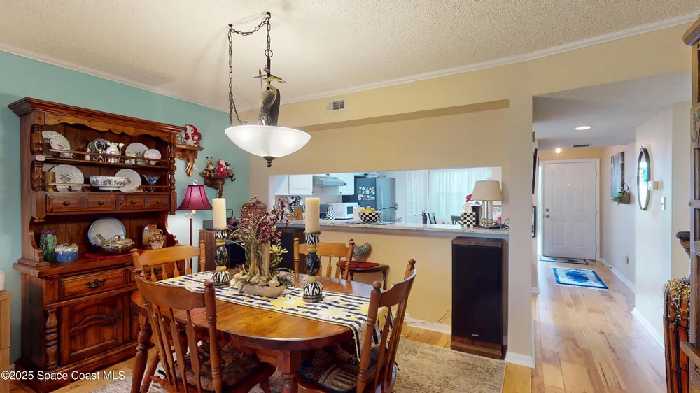 540 S Brevard Ave, Cocoa Beach, FL 32931