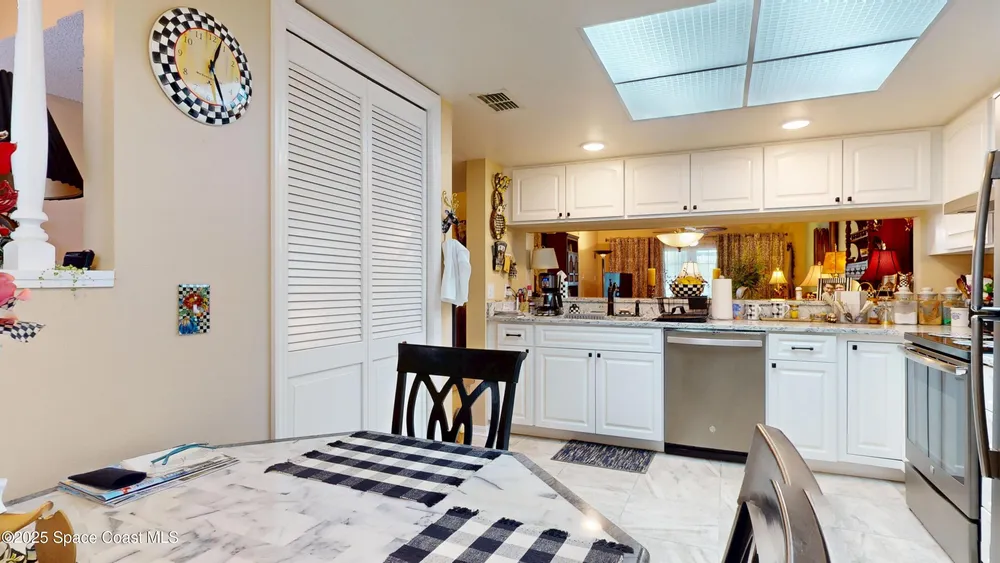 540 S Brevard Ave, Cocoa Beach, FL 32931