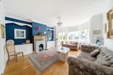 Cedars Avenue, Rickmansworth, WD3 photo 3