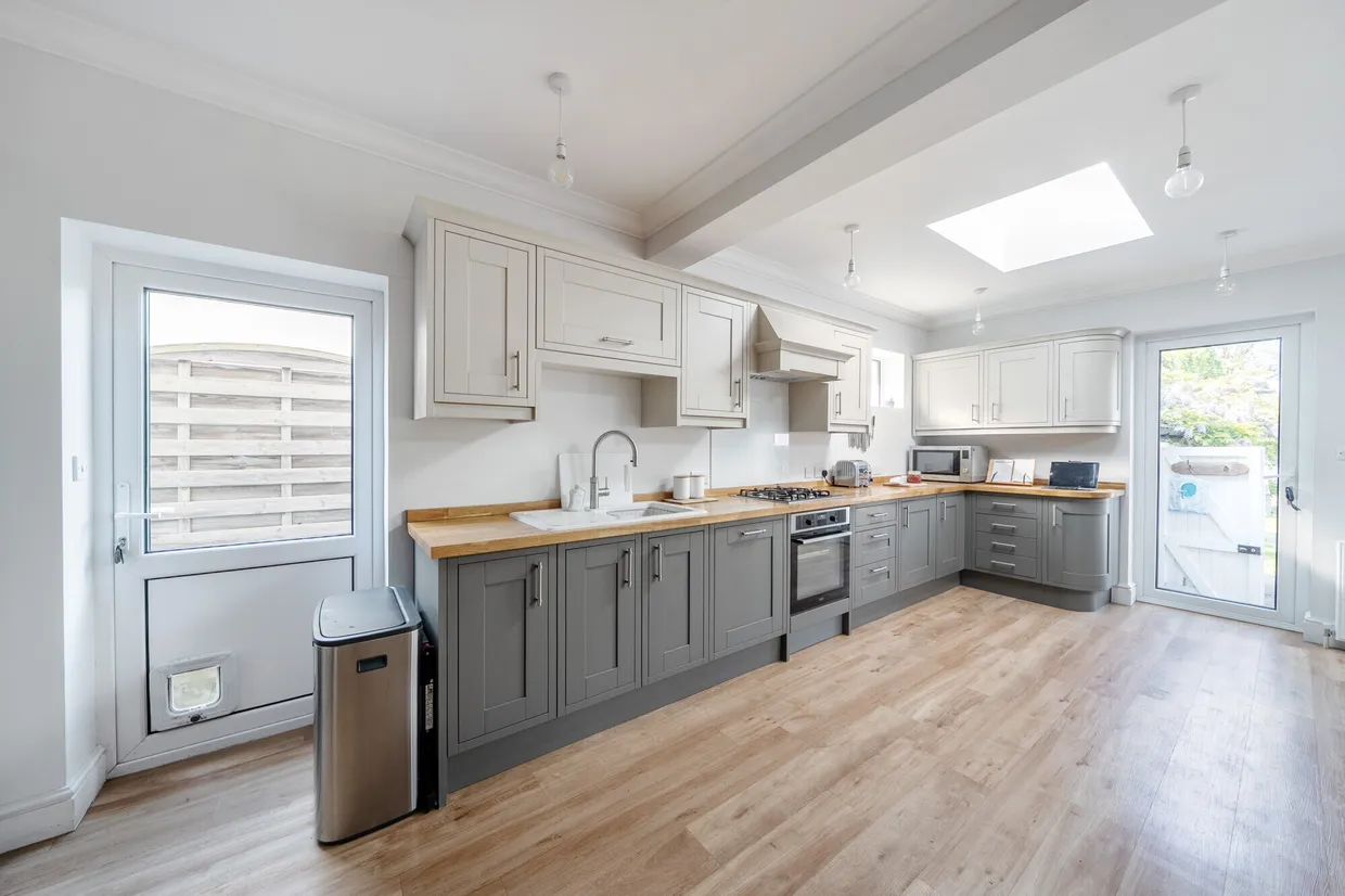Cedars Avenue, Rickmansworth, WD3 photo 4