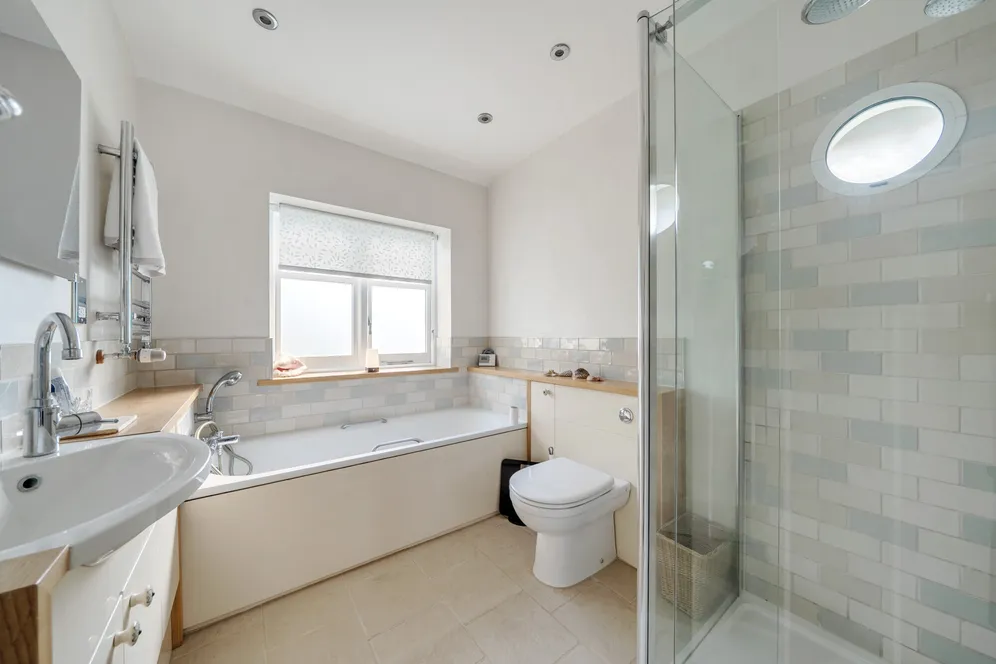 Cedars Avenue, Rickmansworth, WD3 photo 8