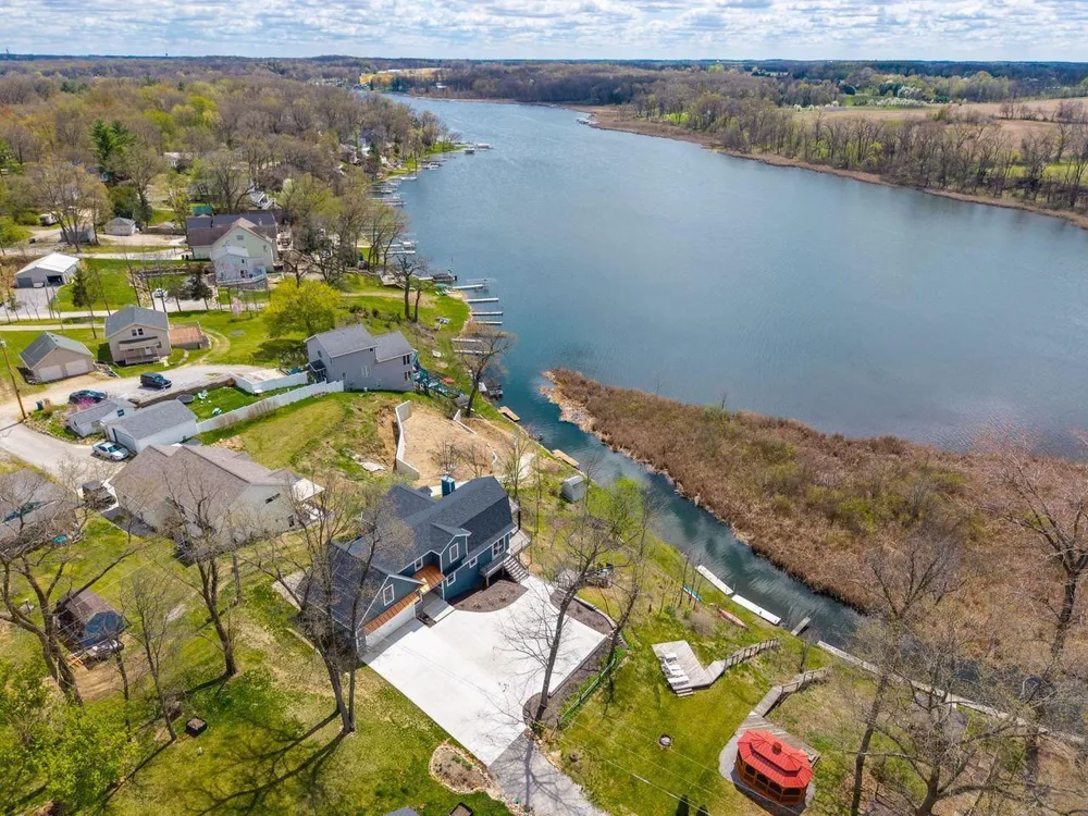 100 Lane 270A Crooked Lk, Angola, IN 46703