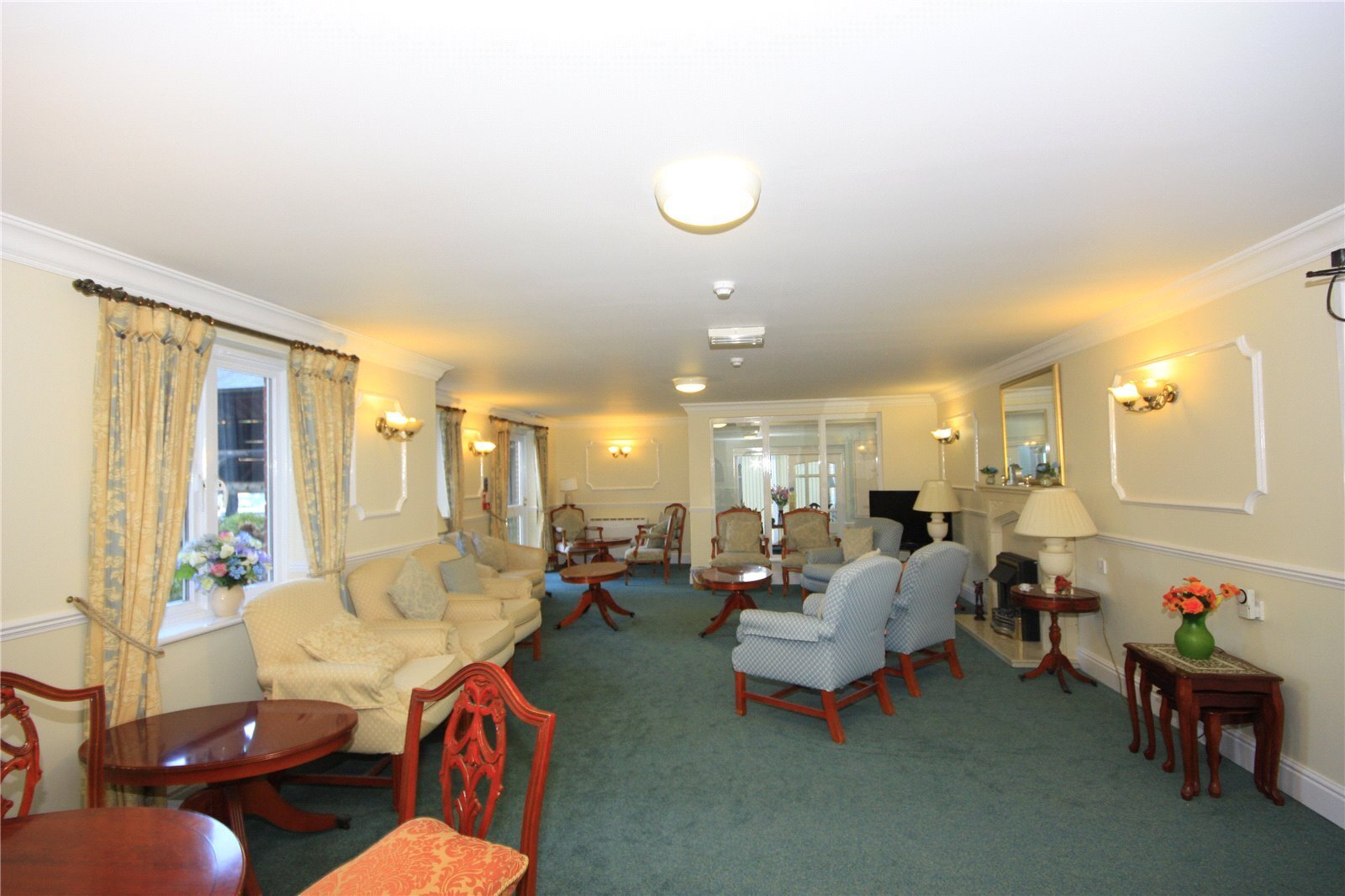 Springwell, Havant, Hampshire, PO9 Image 9
