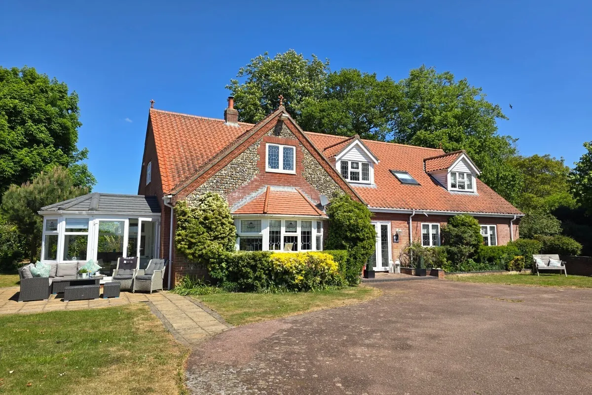 Long Green, Wortham, Diss