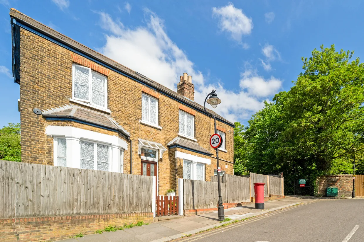 Muswell Hill, London, N10 photo 1