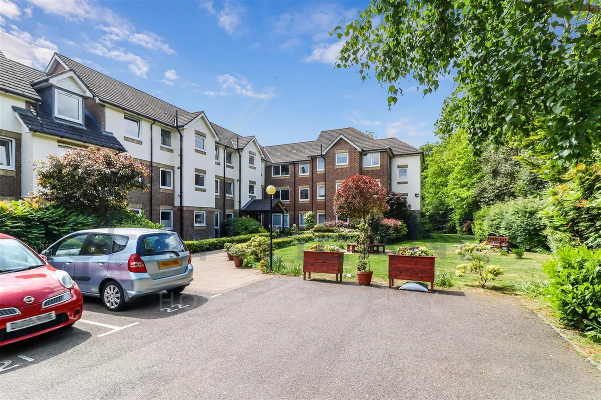 Livingstone Court, Christ Church Lane, Barnet