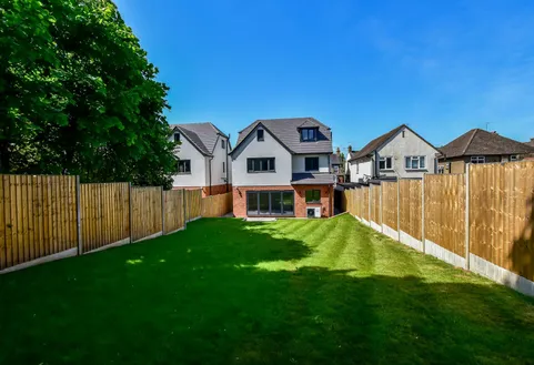 22 Hamilton Road Hunton Bridge Kings Langley WD4 8PZ