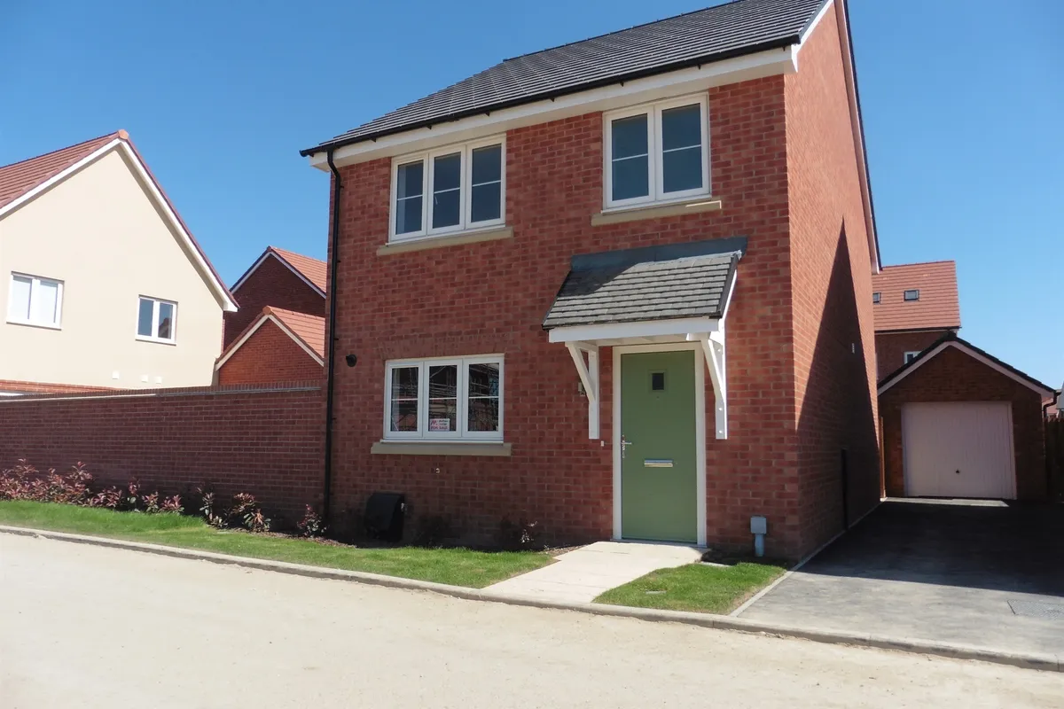 Buckenham Road, Attleborough