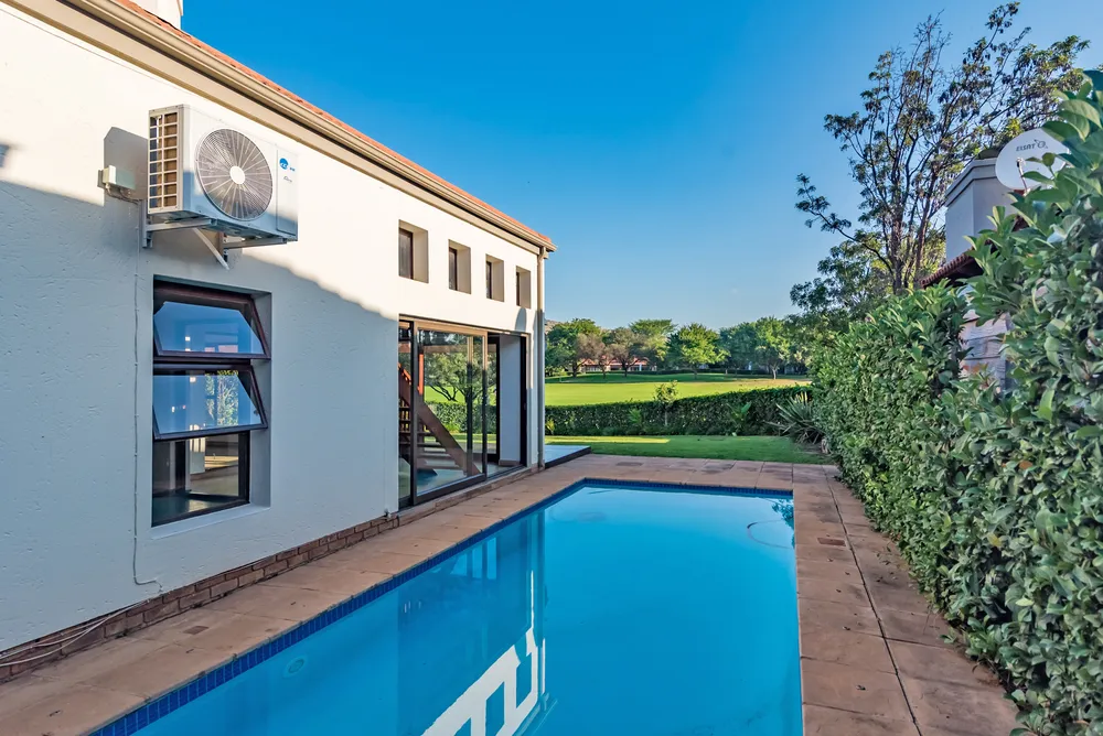 South Africa, North West, Pecanwood Estate, Kingfisher Drive, 60