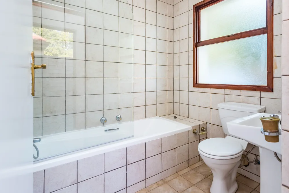 South Africa, North West, Pecanwood Estate, Kingfisher Drive, 60