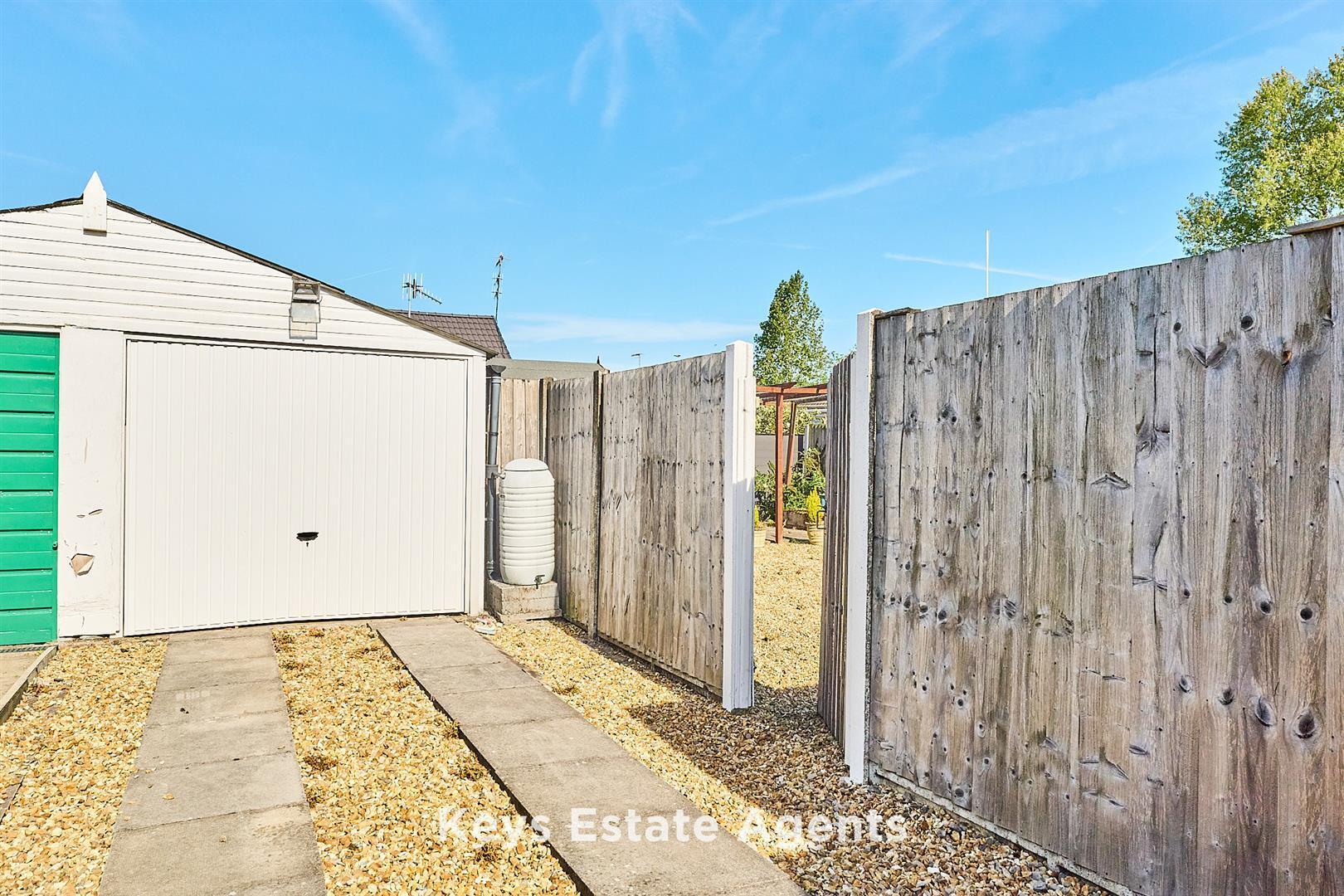 Applewood Crescent, Catchems Corner, Stoke-On-Trent Image 26